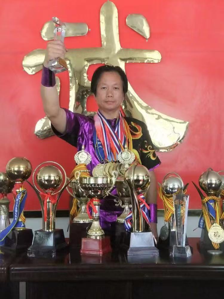 娄底学校